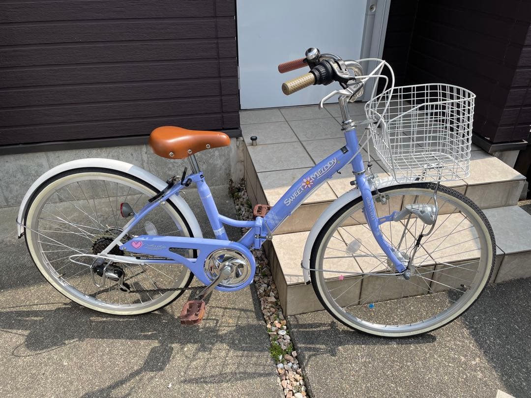 新潟　GRAPHIS 子供用自転車 24インチ ライト　鍵　折りたたみ　女の子