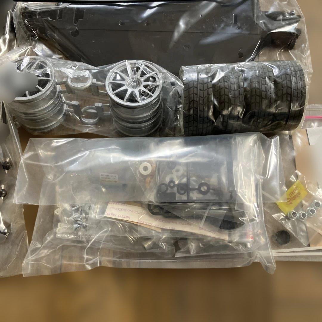 【送料込み】【新品】タミヤ1/12 R/C TT-02シャーシ　フェラーリF12