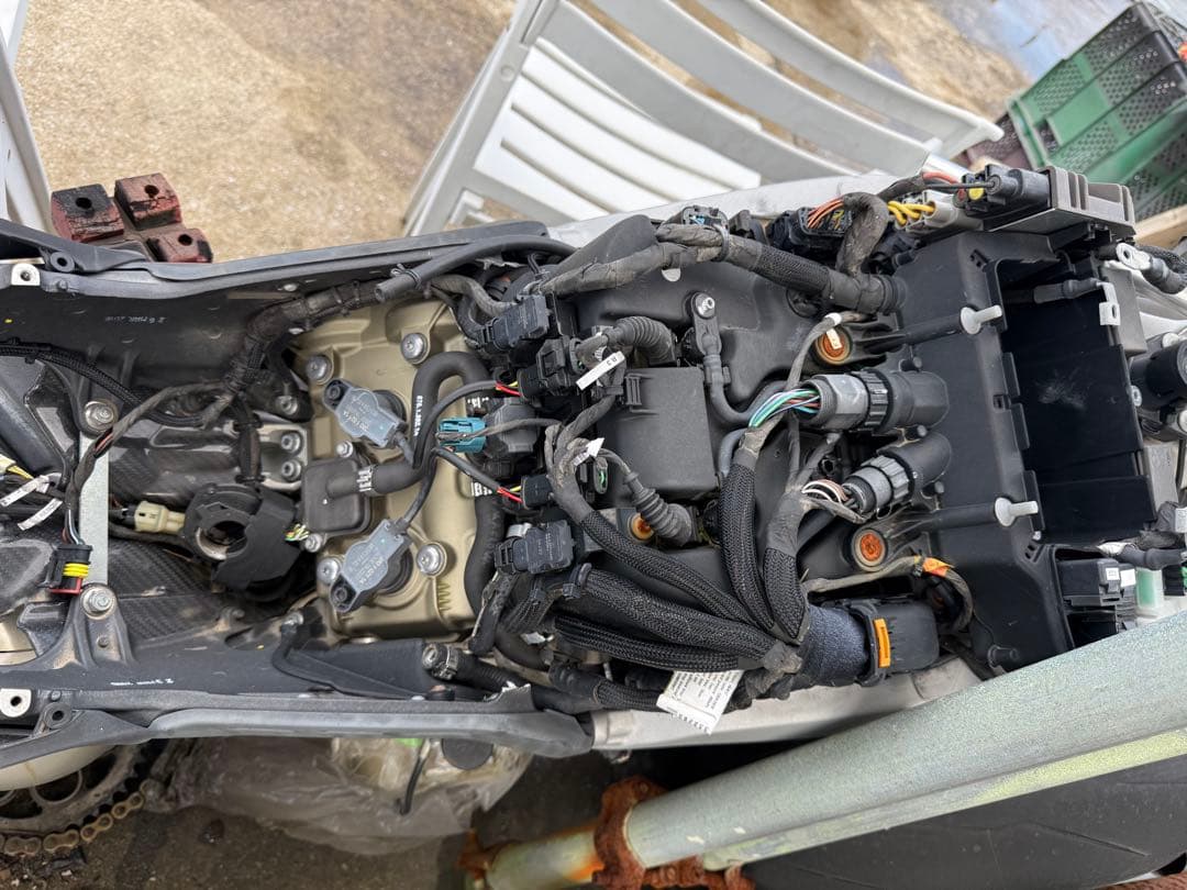 ドゥカティv4s エンジン