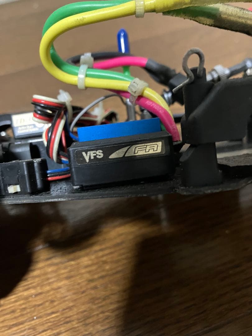 カワダ　M300GT カーボンシャーシ　受信機以外のメカ付きkawada 中古