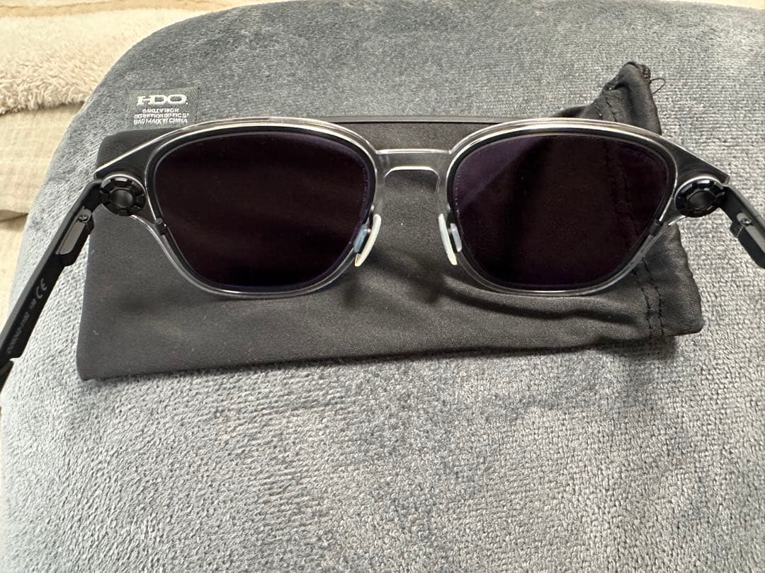 【にゃー】OAKLEY/COLDFUSE/偏光/サングラス/収納袋付き