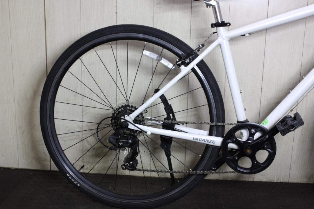NESTO(ネスト) VACANZE 700C シマノ7速 440mm 白クロス