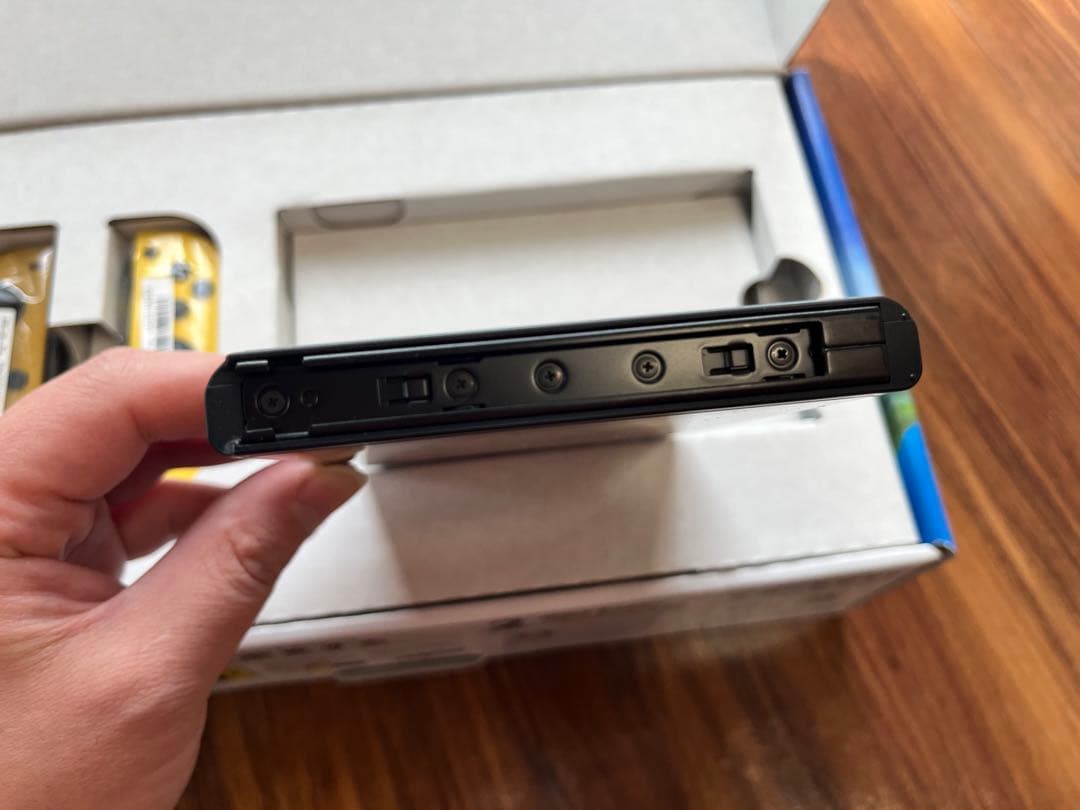 美品・完品 任天堂Switch Let’s Go! ピカチュウセット 限定モデル