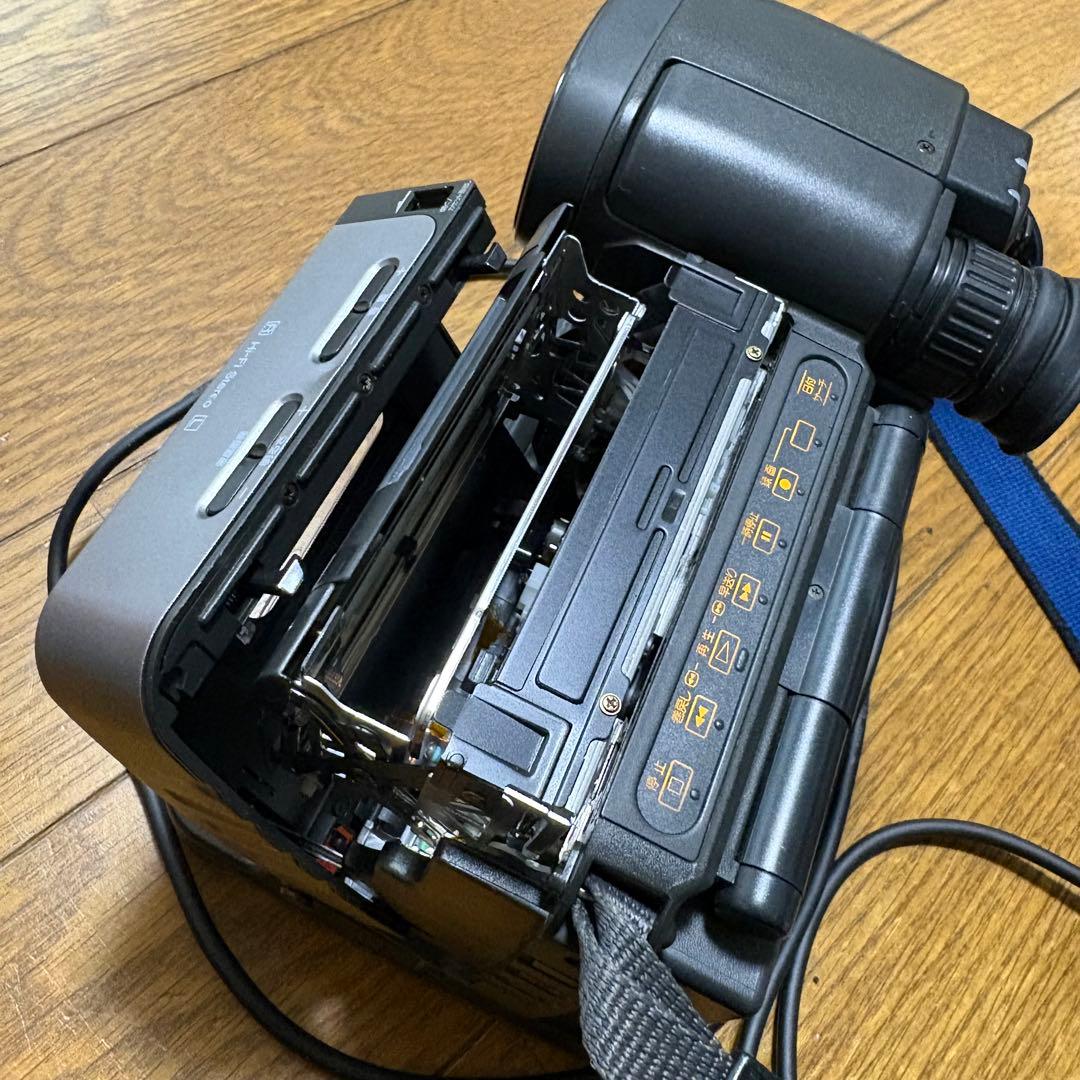SONY ソニー 8mm テープ ビデオカメラ CCD-RV100 ハンディカム