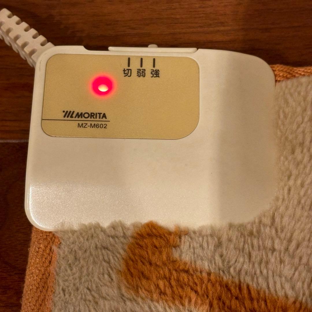 東芝 加湿器　レインボーデュープラス　足元ヒーター3点セット