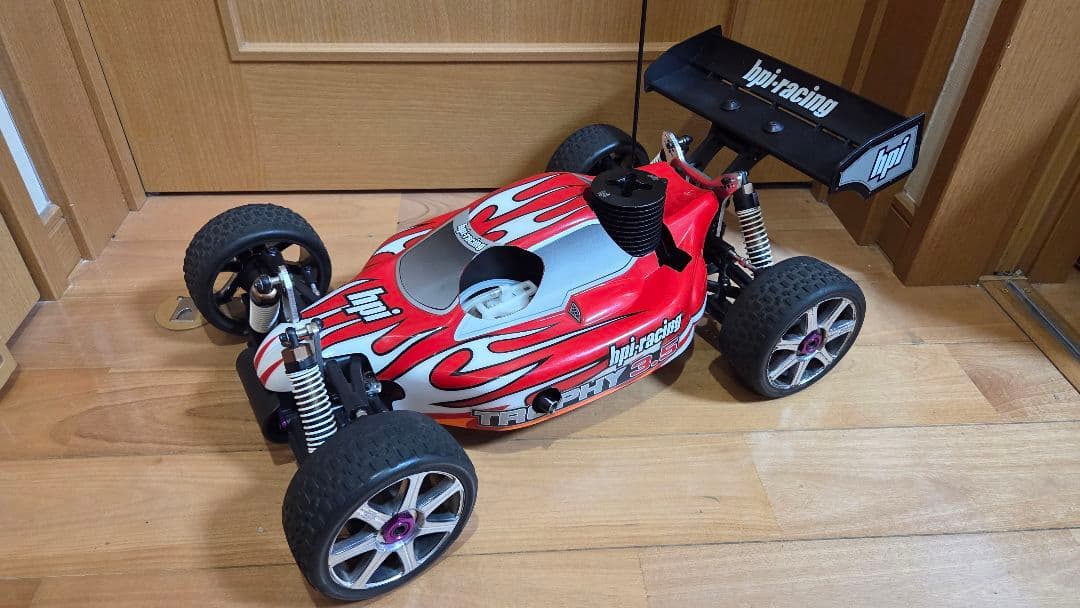ラジコン エンジンカー HPI TROPHY 3.5 ハチイチバギー RTR