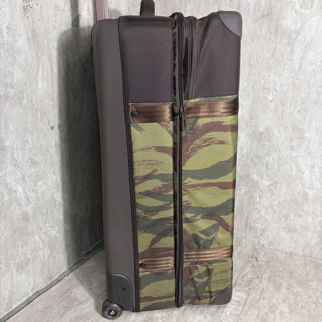 Burton キャリーバッグ カモフラージュ キャリーケース 大容量 80L