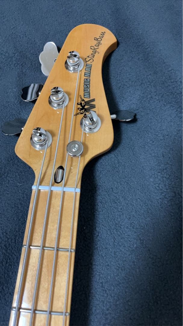ベース MUSIC MAN Retro 70s StingRay