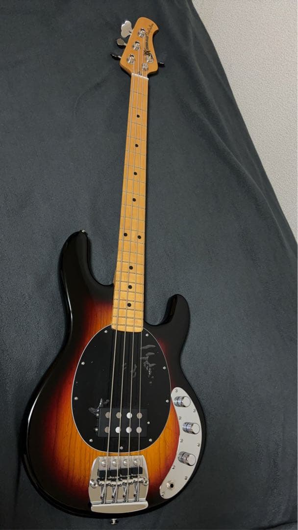 ベース MUSIC MAN Retro 70s StingRay