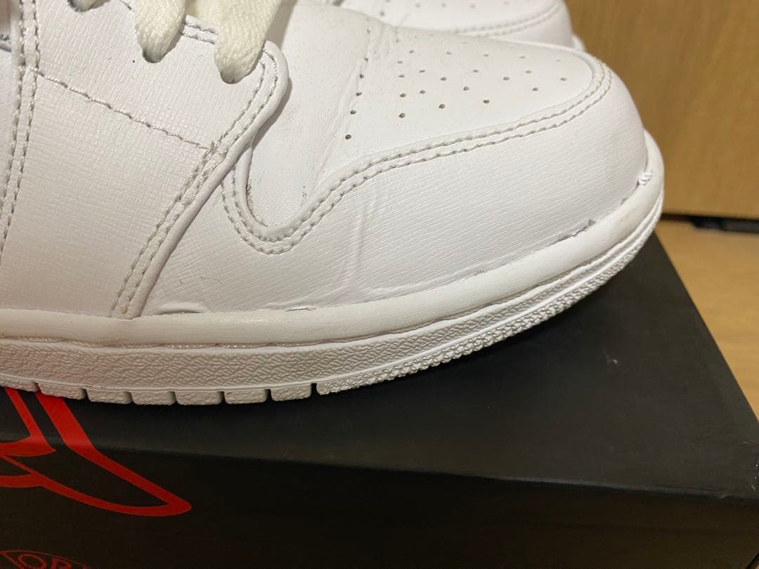 NIKE AIR JORDAN 1 MIDホワイト 27cm 【値下げ不可】