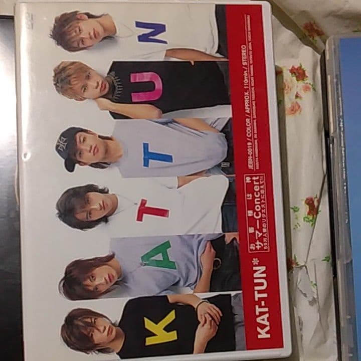 KAT-TUN　LIVE TOUR DVD &　CD　各半額以下～