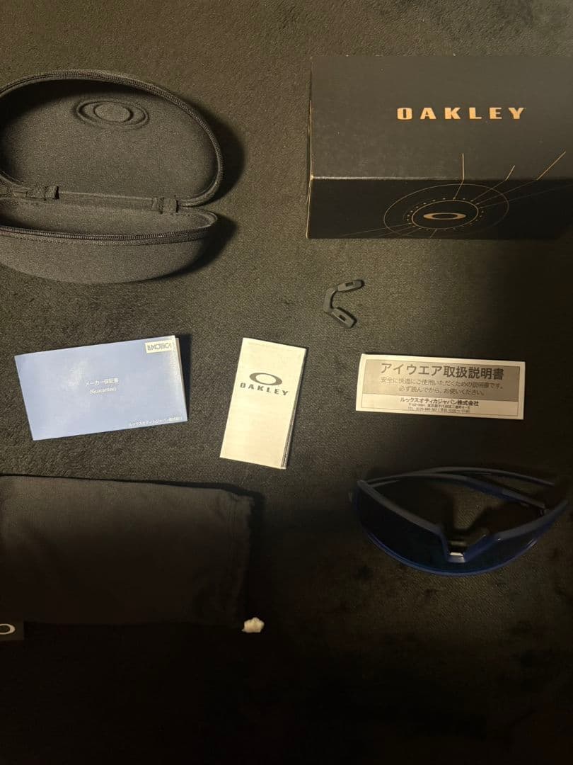 Oakley スポーツサングラス SUTRO S