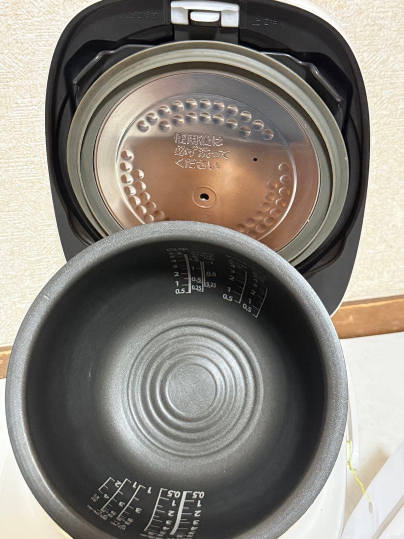 TOSHIBA 真空IHジャー炊飯器 RC-10VRT 炎匠焚き