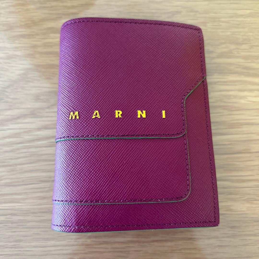 マルニ　財布