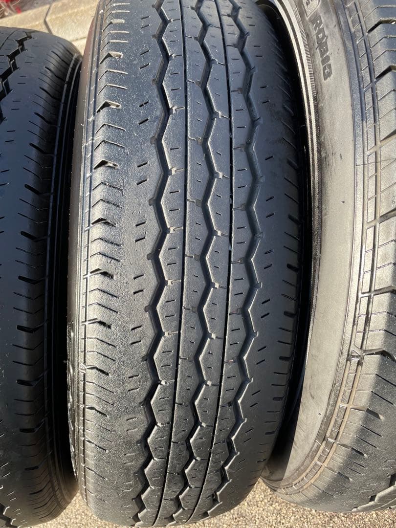 ハイエース純正タイヤ　BRIDGESTONE 195/80R15 中古4本セット