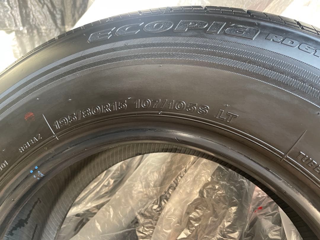 ハイエース純正タイヤ　BRIDGESTONE 195/80R15 中古4本セット