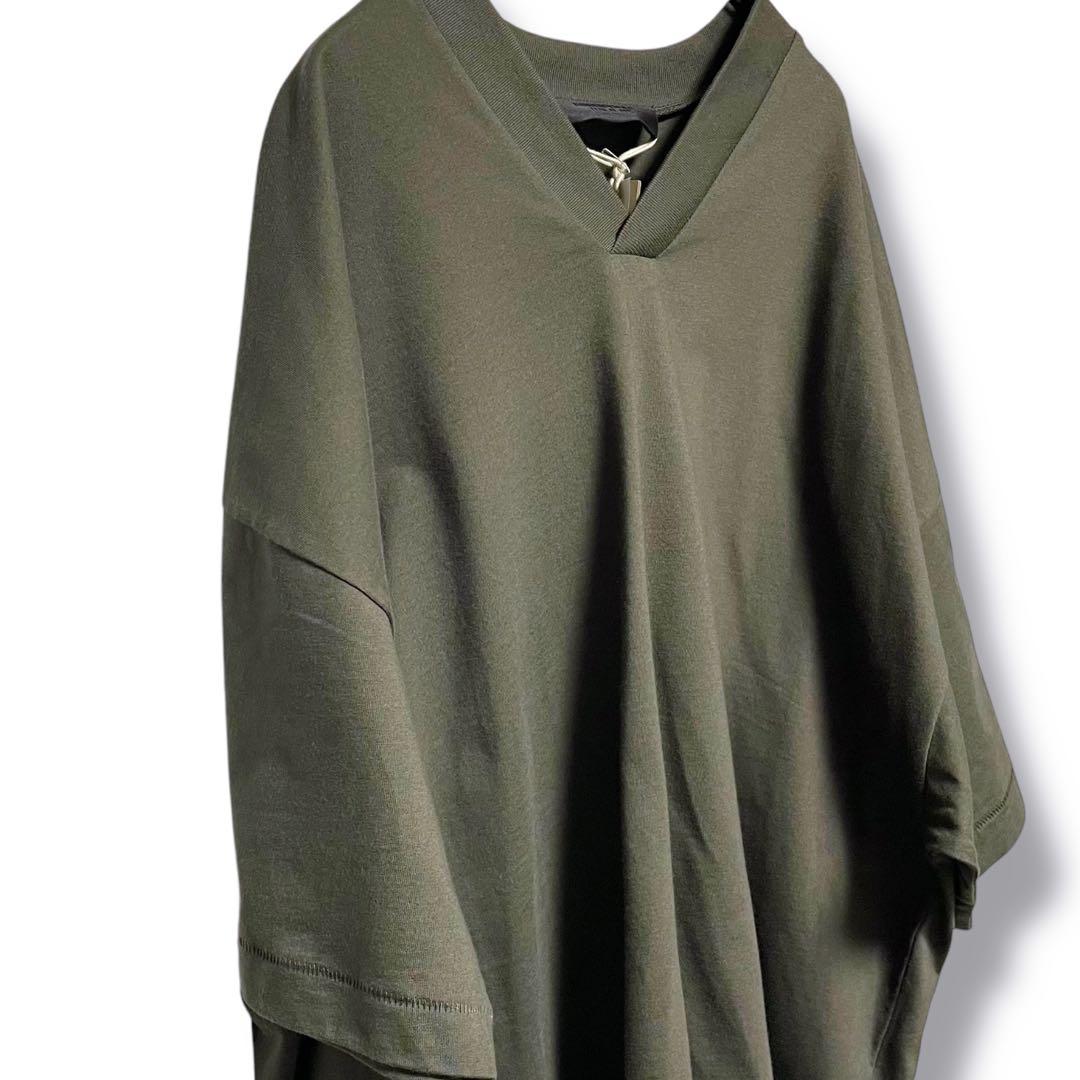 タグ付　FOG ESSENTIALS 黒　カーキ　Tシャツ　Vネック　半袖　ゴム