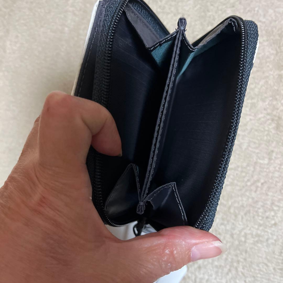 レスポートサック二つ折り財布新品未使用