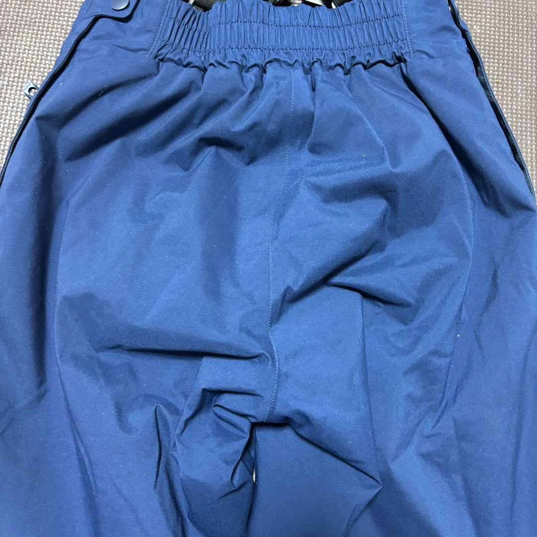 【美品】arg 150スキーウェア GOLDWIN 上下セット 女の子 ネイビー