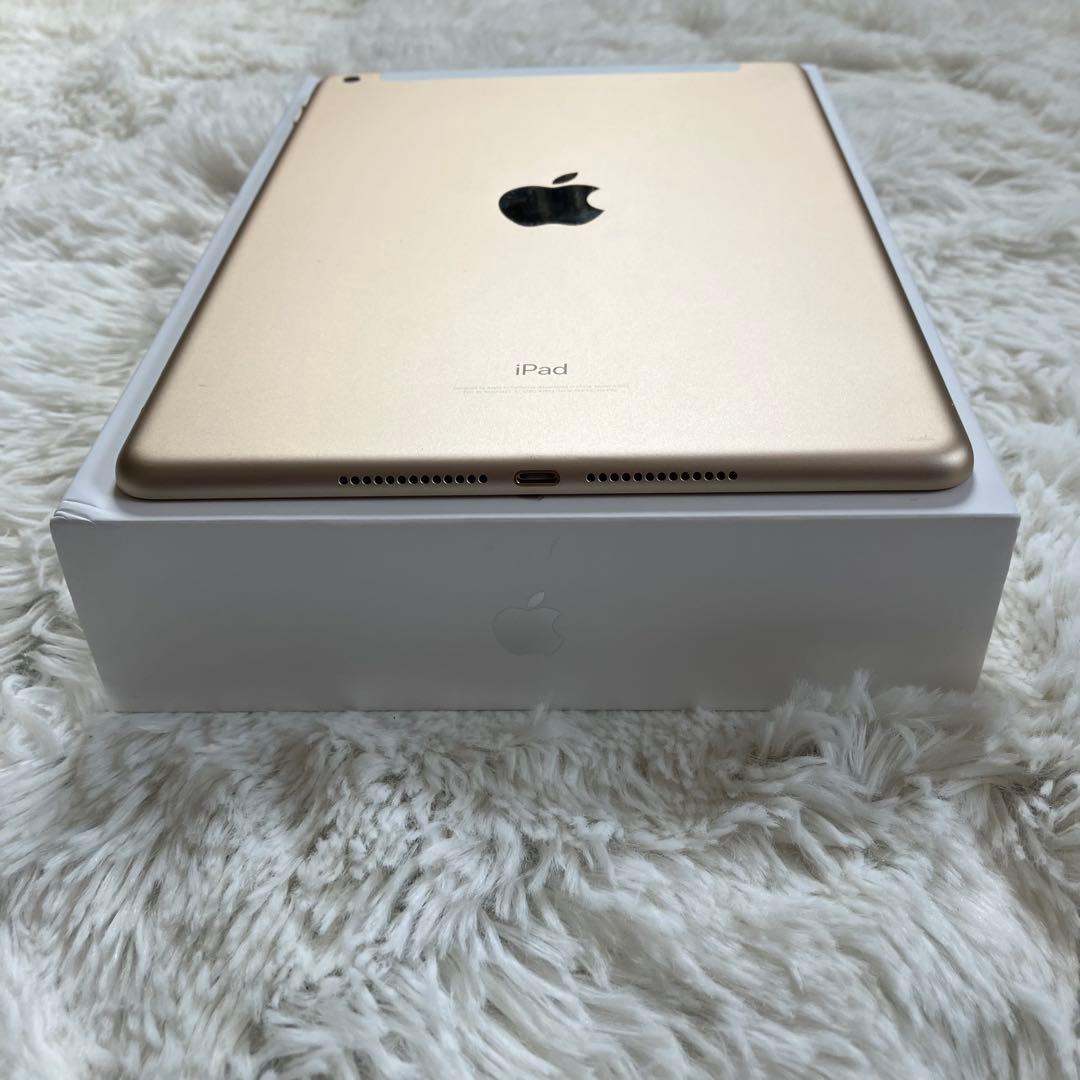 【完動品】iPad 第5世代 128GB SIMフリー 【すぐ発送】【付属品】