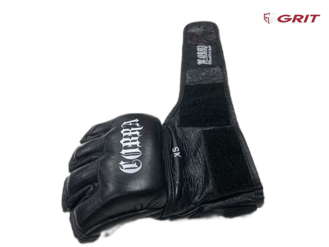 Fighting NEXUS COBRA MMAグローブ