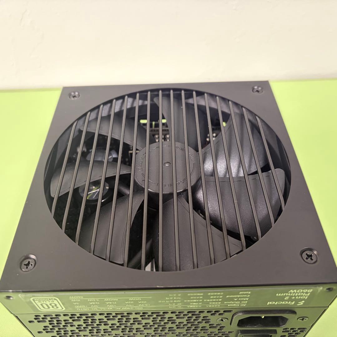 電源ユニット Fractal Design Ion+ 2 Platinum 860W
