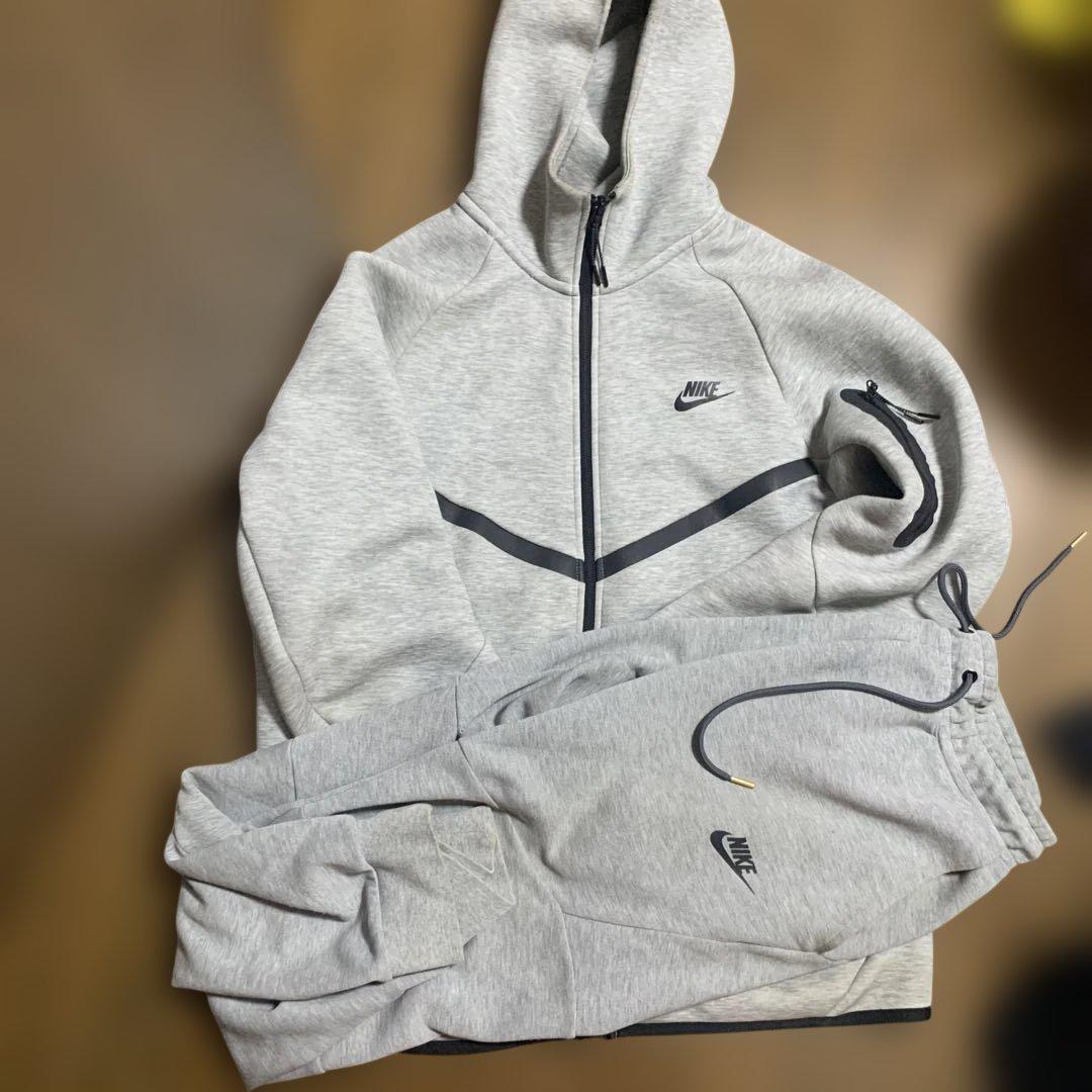 Nike グレー テックフリース上下セット