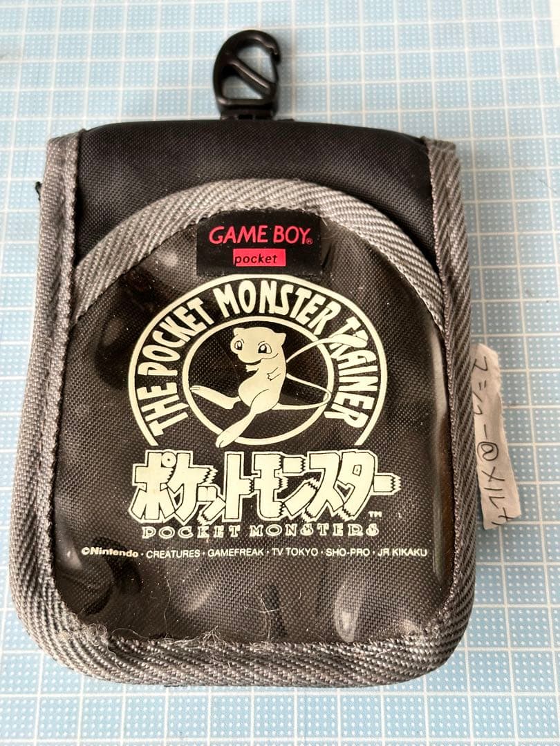 任天堂　GAME BOY ゲームボーイポケット　ポーチ　ケース　ミュウ　ポケモン