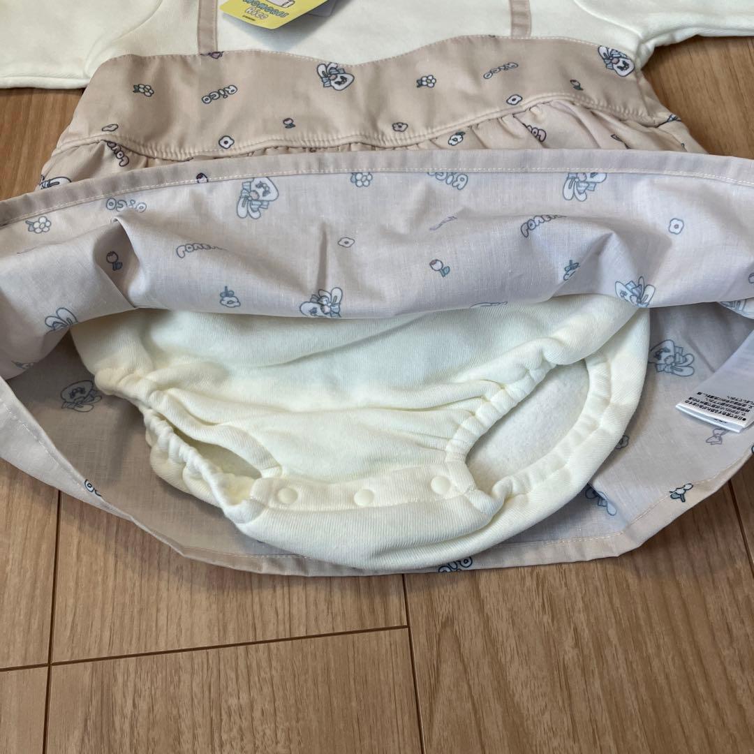 【新品未使用】冬服　女の子　ベビー　ジャンプスーツ　ロンパース　帽子　70サイズ