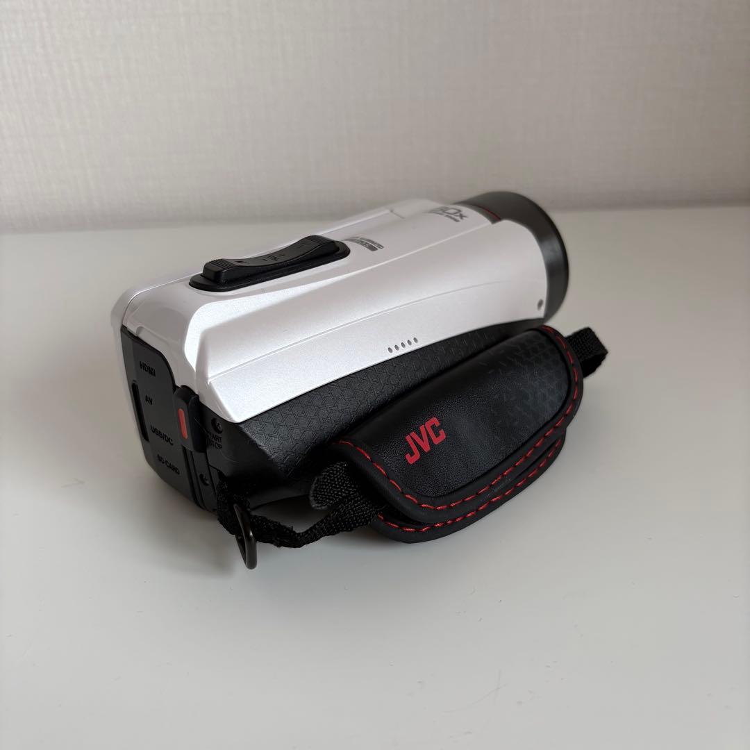 JVC ケンウッド　Everio GZ-R400 ホワイト エブリオR 本体のみ