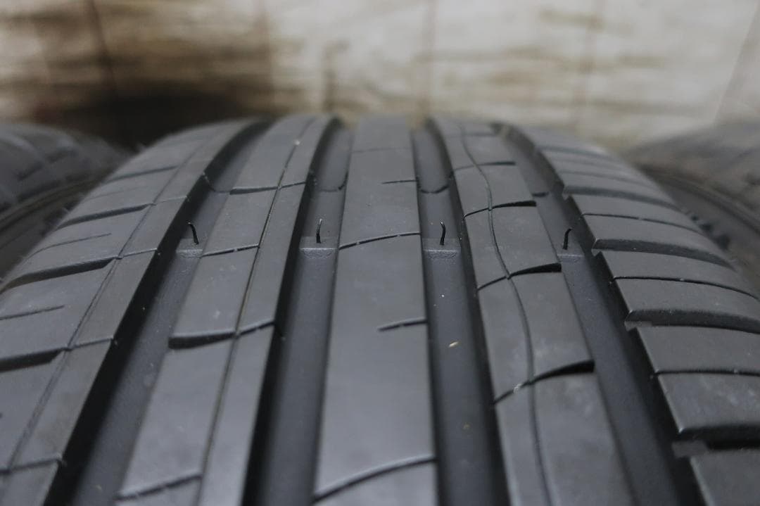 2024年製　ミネルバ　RADIAL　F209　215/60R16　バリ溝　4本