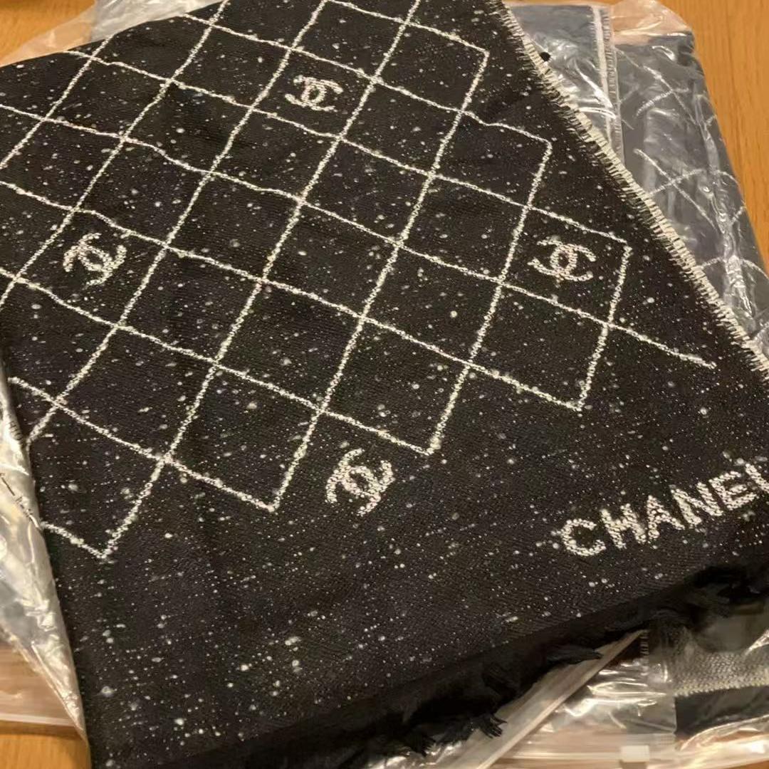 CCロゴ マフラー ♡ 新品未使用