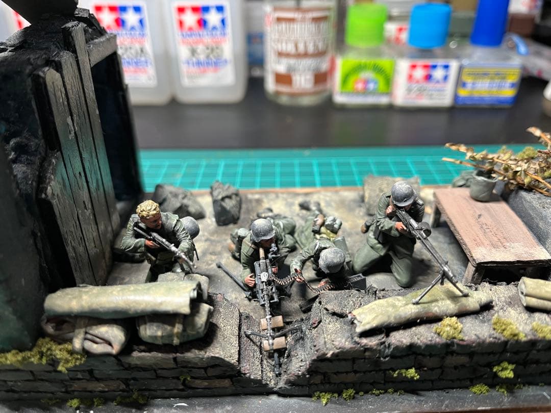 戦闘シーン ジオラマ　1/35ドイツ機関銃チーム。