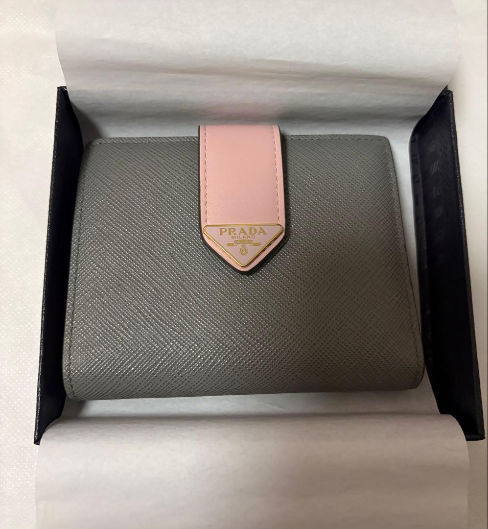PRADA 二つ折り財布 グレー/ピンク