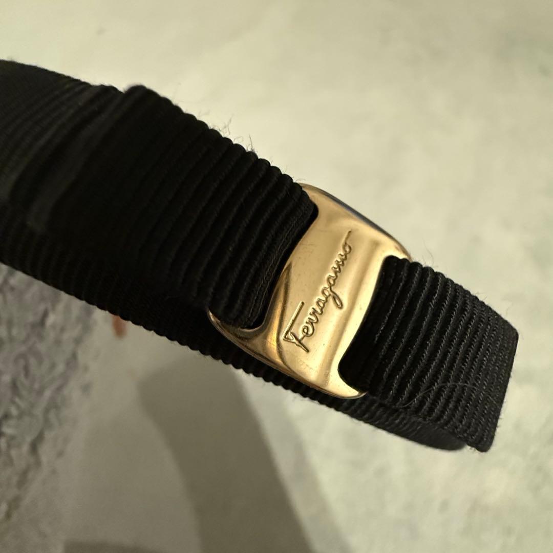 Ferragamo ブラックカチューシャ