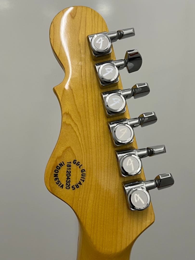 ぷ G&L Tribute Doheny Lake Placid Blue