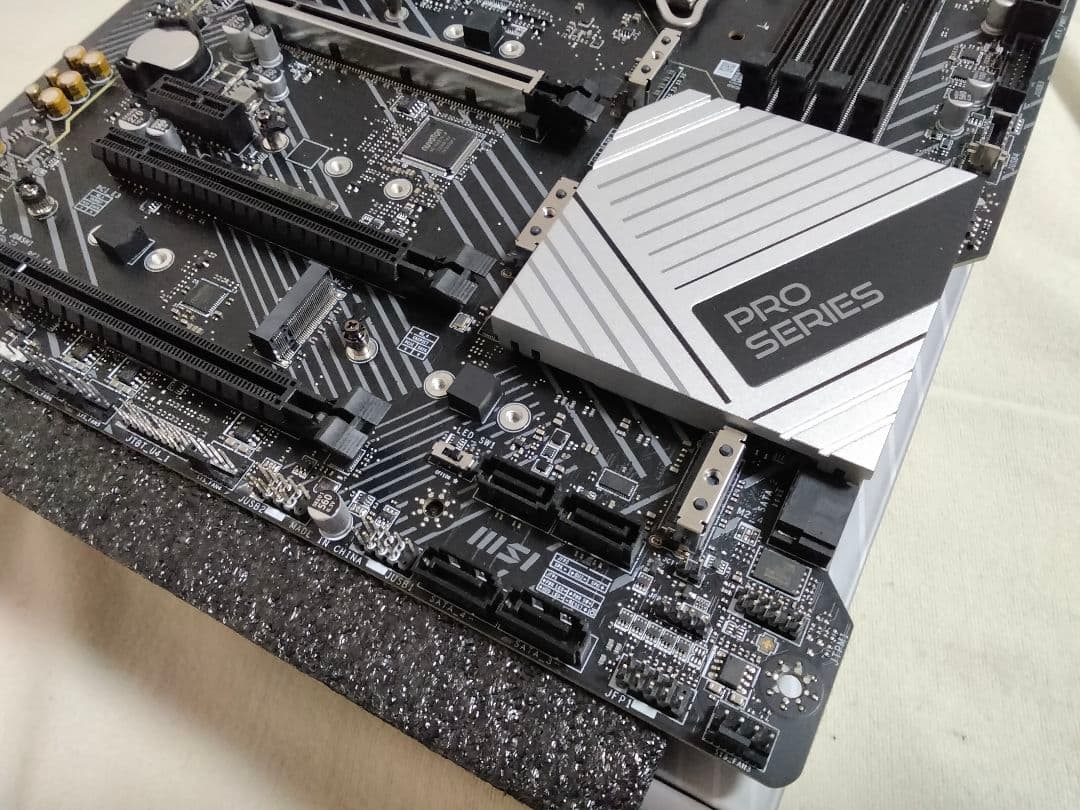 ニ*ク様 CPU+マザーボード 13700K+Z790