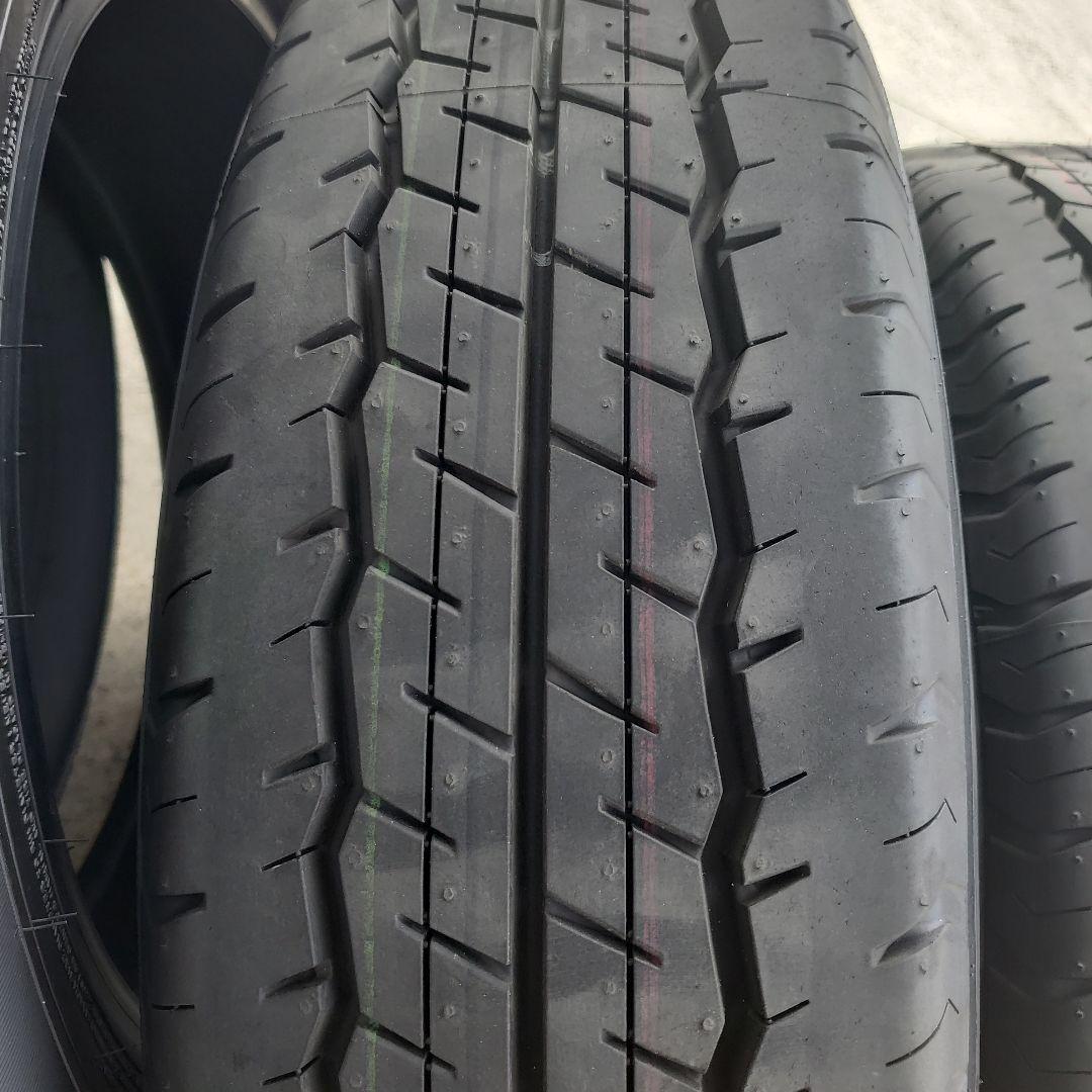 ①【新車外し】☆送料込☆ハイエース 純正タイヤ 2本セット 195/80R15
