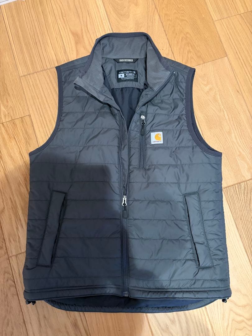 Carhartt ギリアムベスト 中綿 Mレインディフェンダー グレー