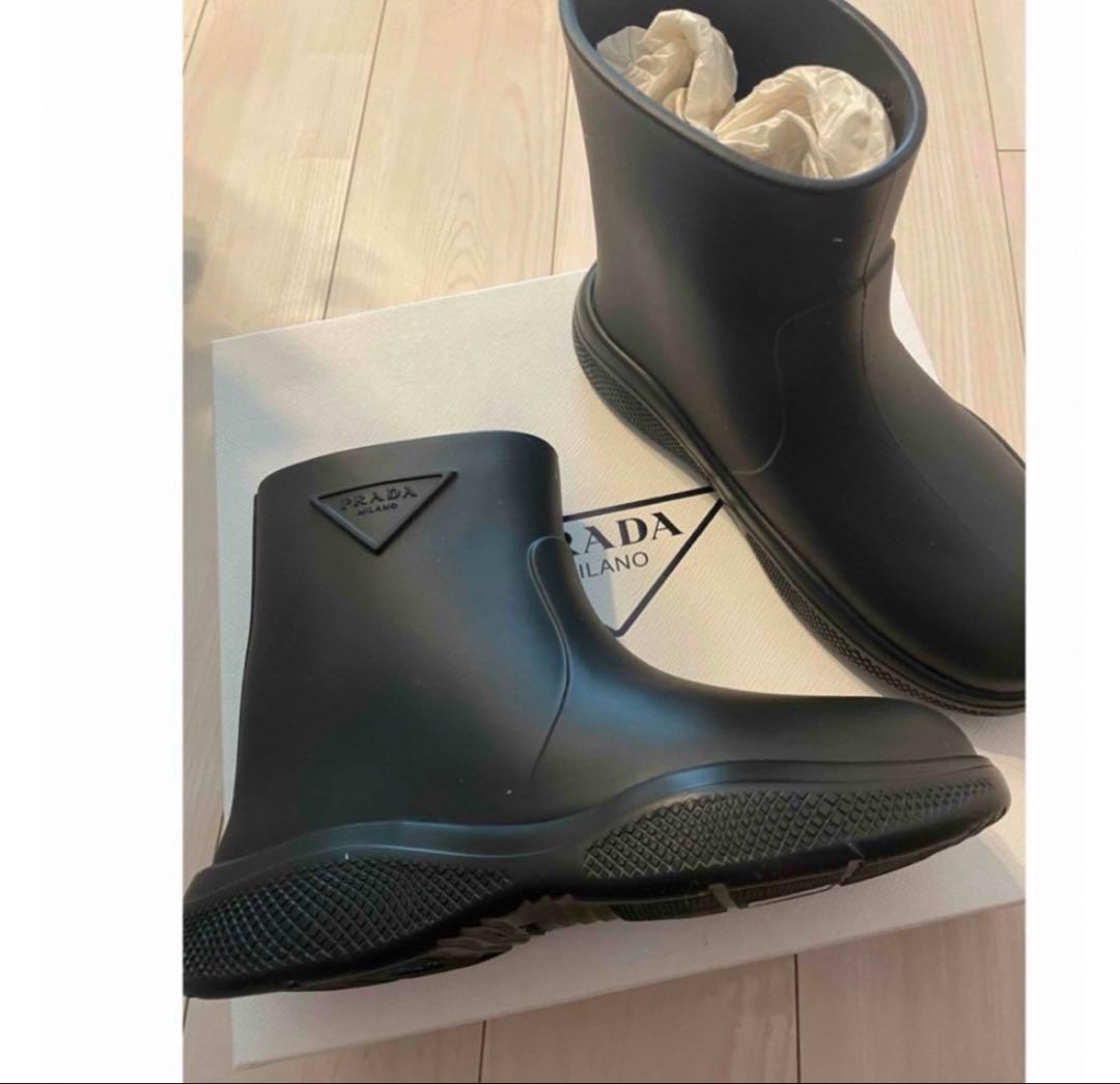 PRADA 62000円で購入 レインブーツ黒 35