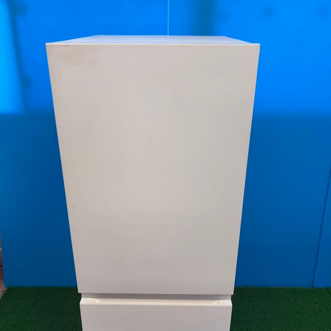 811 SHARP 2023年製　マッドホワイト極美品高年式　一人暮らし　冷蔵庫