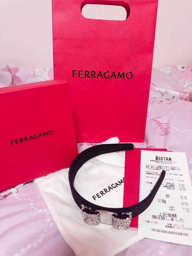Ferragamo フェラガモ ヴァラ・リボン カチューシャ