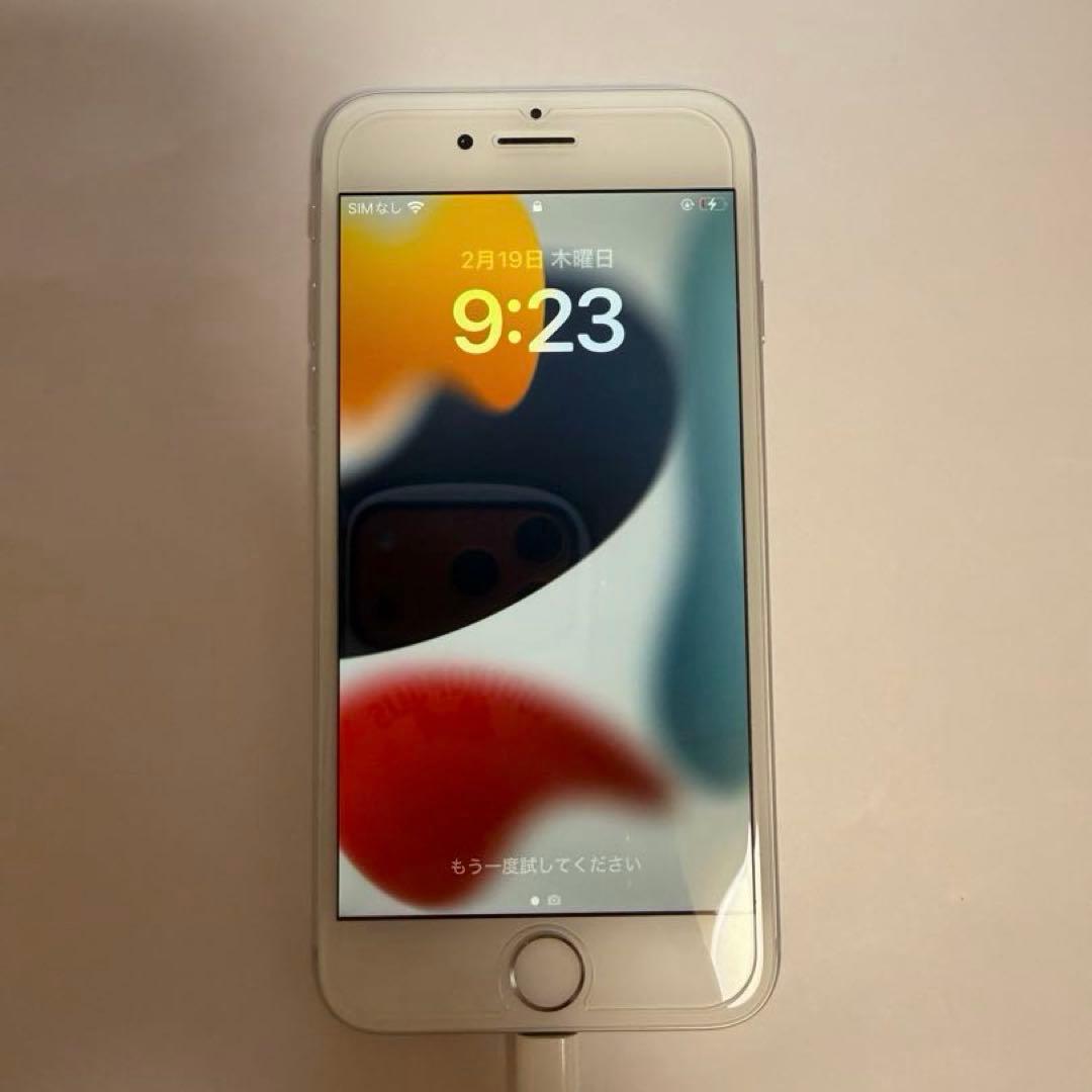 iPhone8 64GB シルバー
