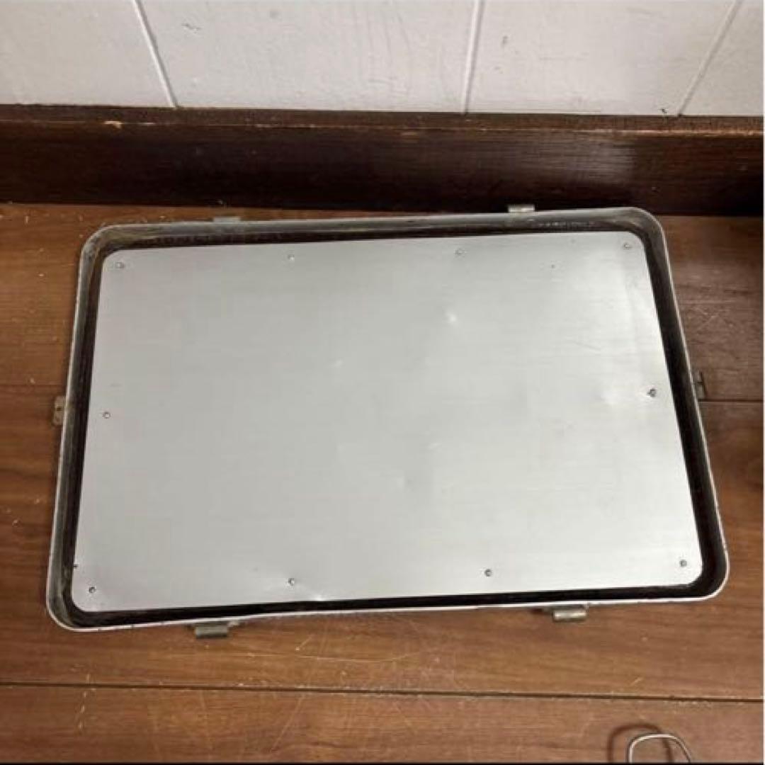 フランス軍　実物　FIRST AID KIT CASE メディカルケース　アルミ