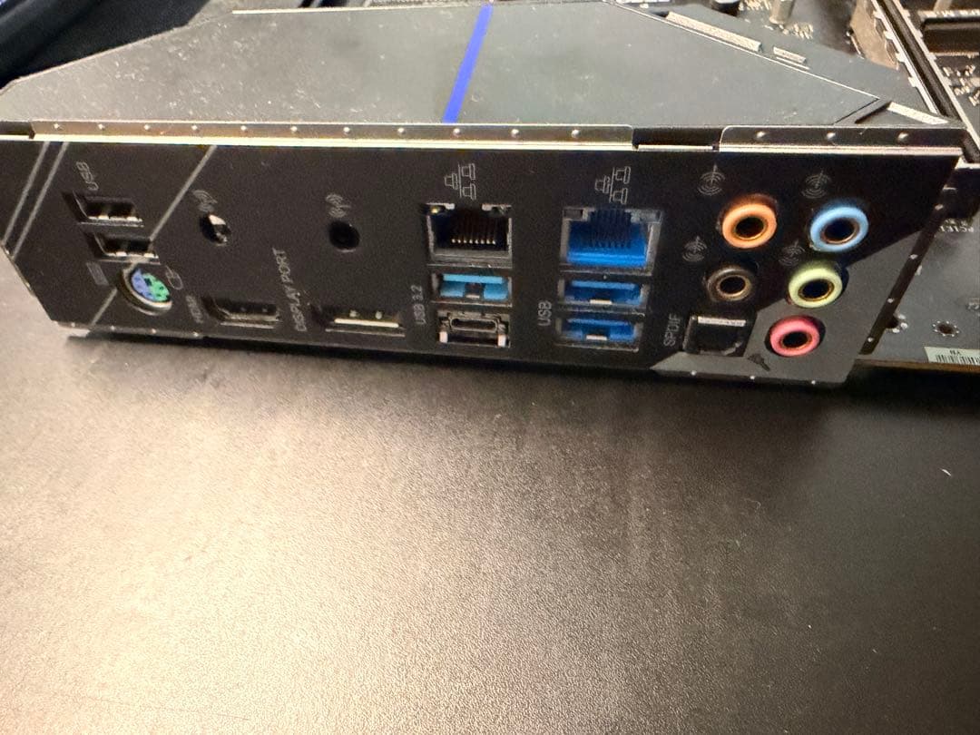 ASROCK Z590 Extreme マザーボード動作確認済