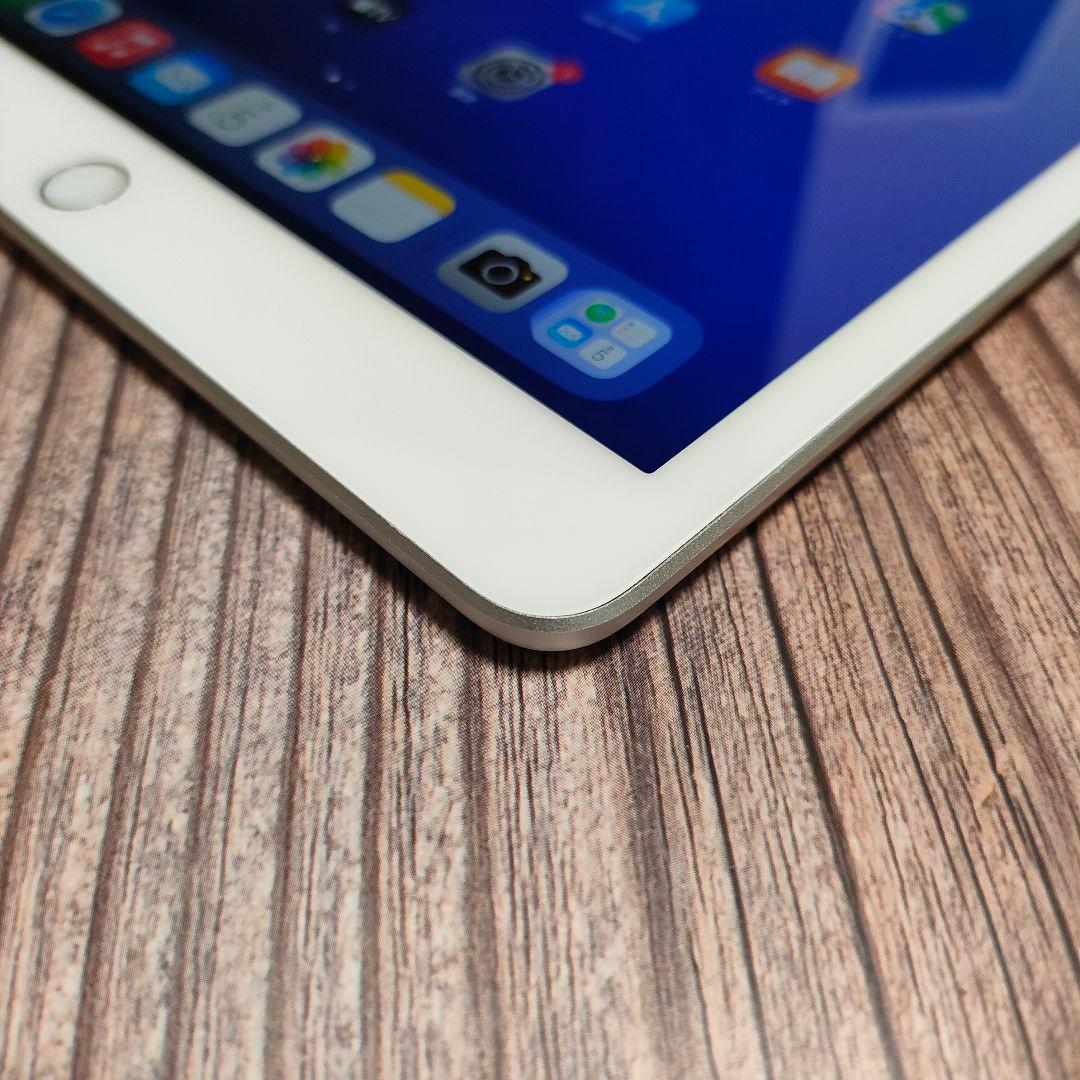 iPad 第7世代 128GB SIMフリー シルバー バッテリー96%