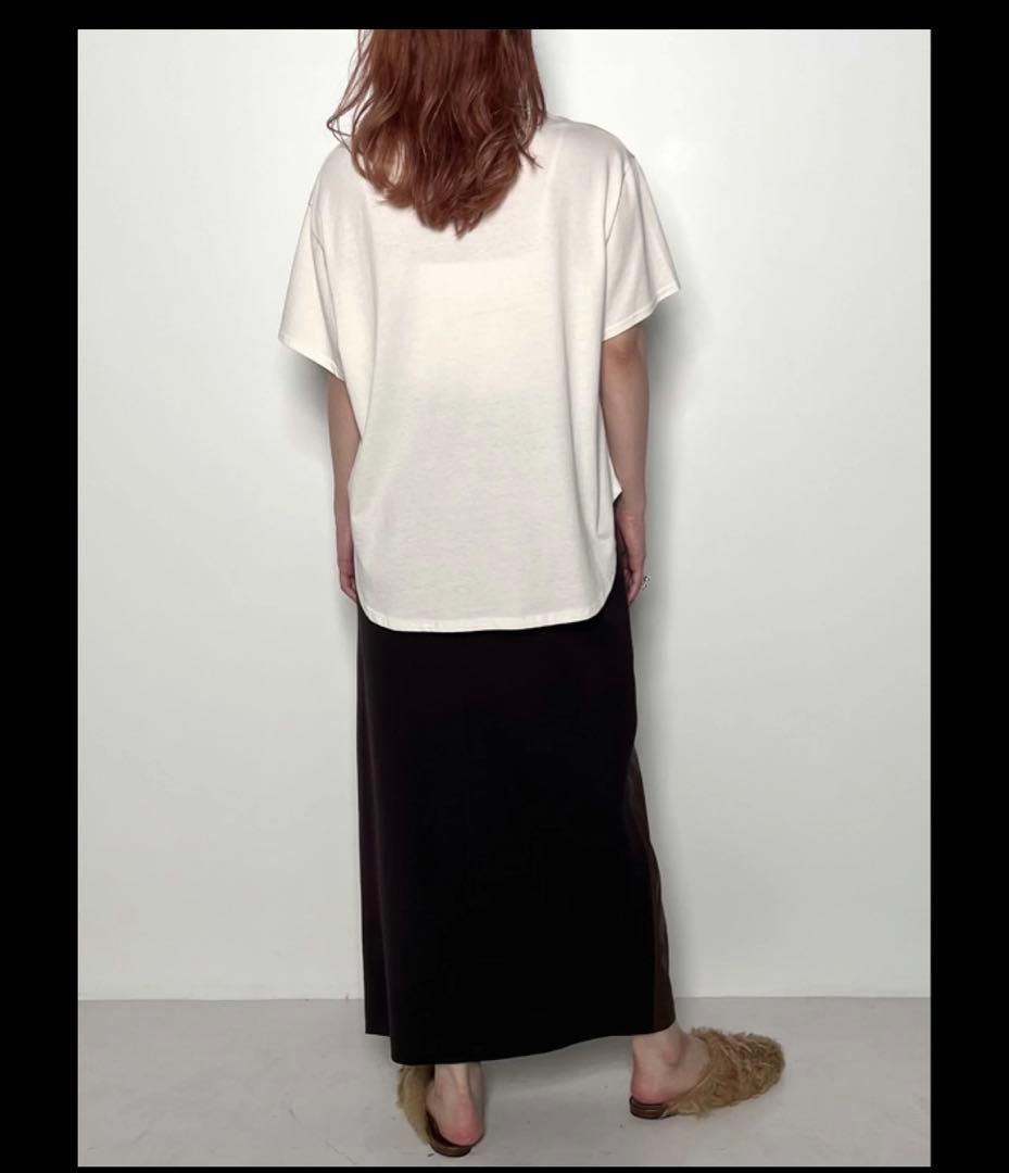 人気　CHIGNON ラフスケッチAMOUR T　新品未使用　秋冬新作　値下げ
