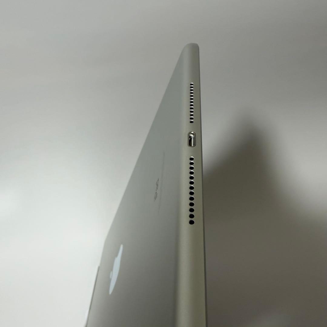 Apple iPad 10.2インチ 第6世代 A1893 シルバー
