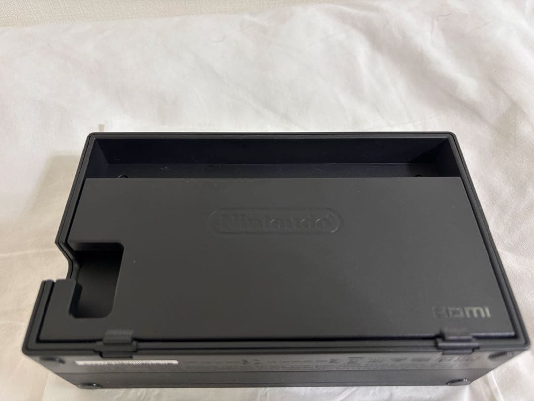 【美品】Nintendo Switch バッテリー強化モデル 本体 ＋ホリパッド