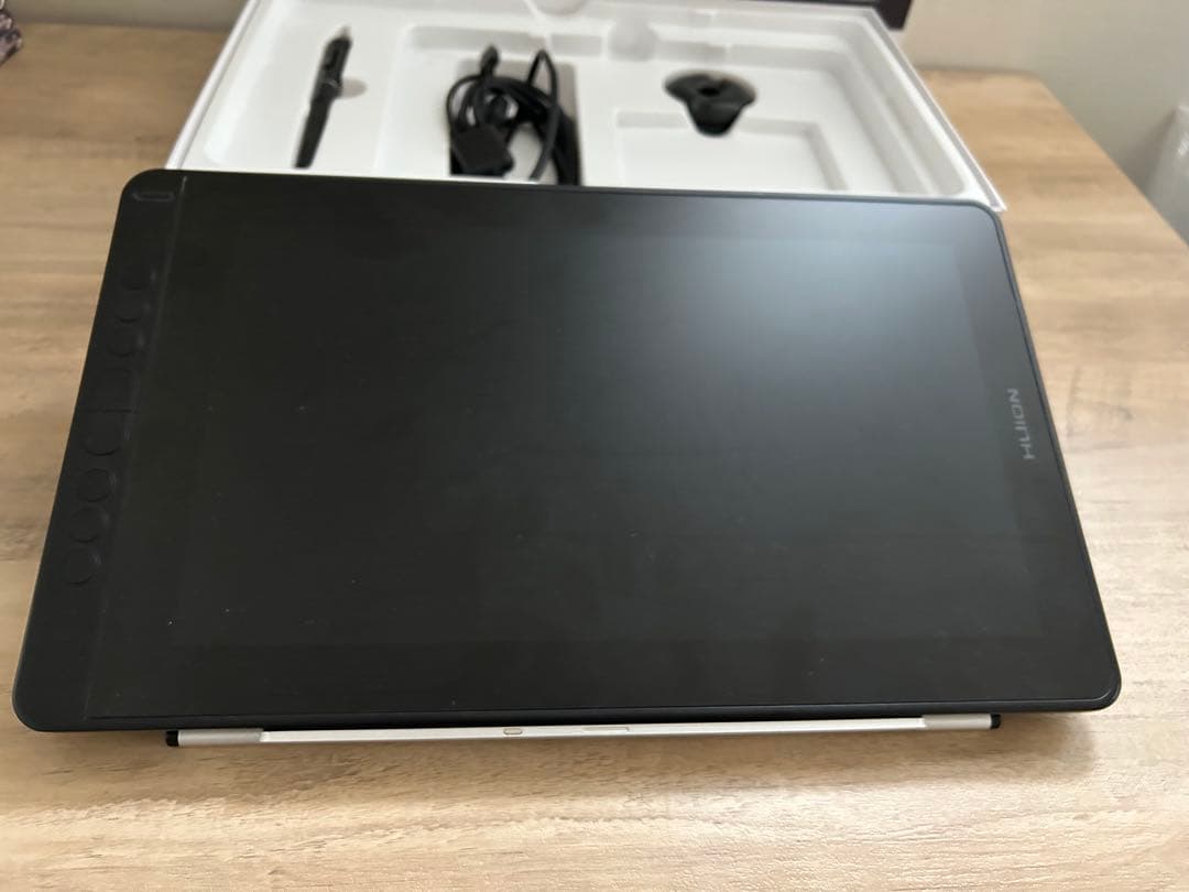 HUION Kamvas 13 液晶ペンタブレット 本体